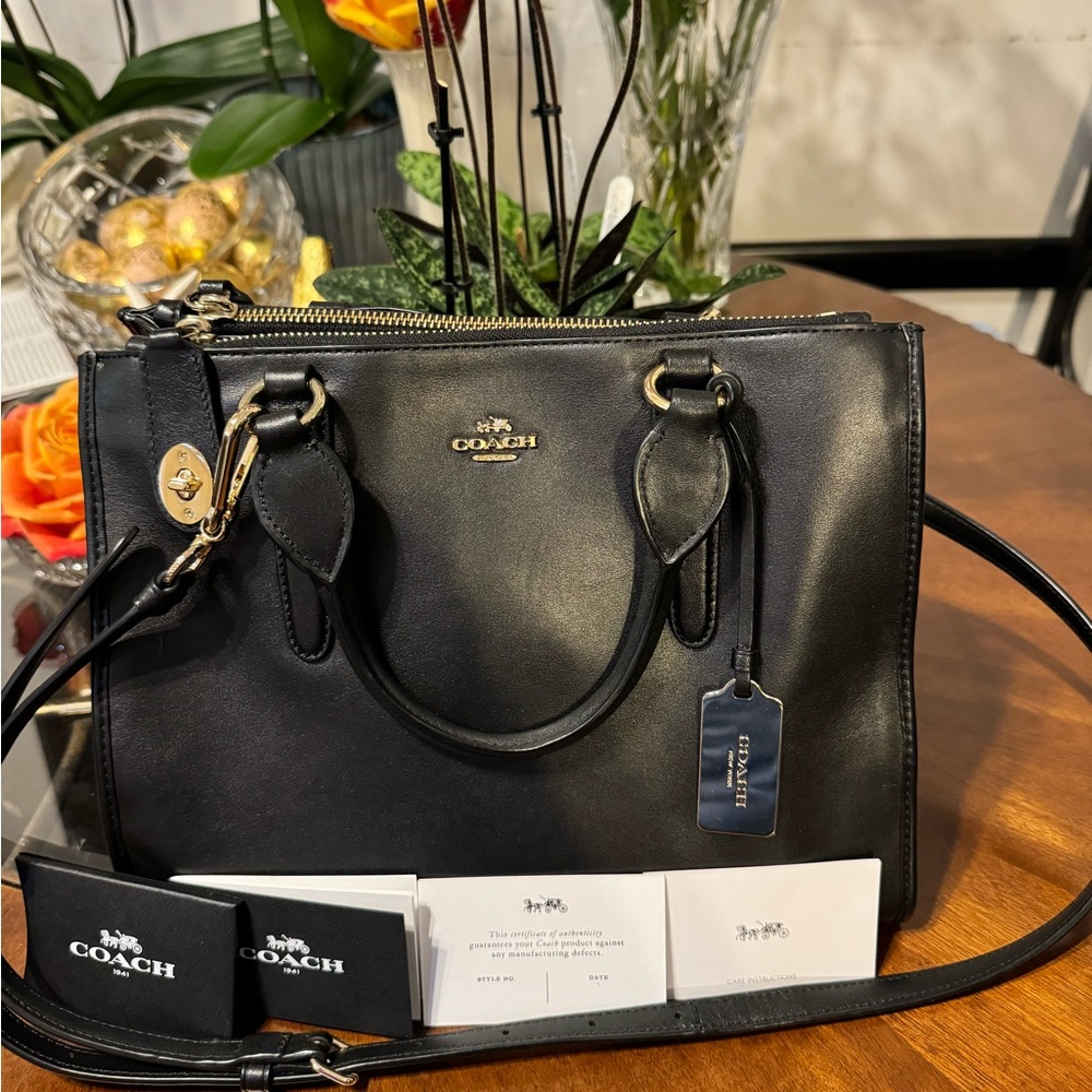 Vintage Coach New York cross body or handles , used but pristine w certificate - Picture 4 of 11